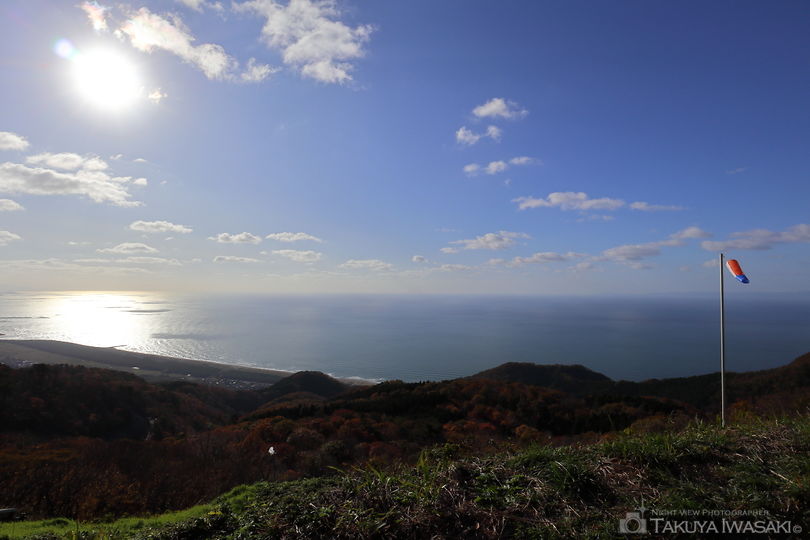 弥彦山 日本海側の絶景スポット写真（1）